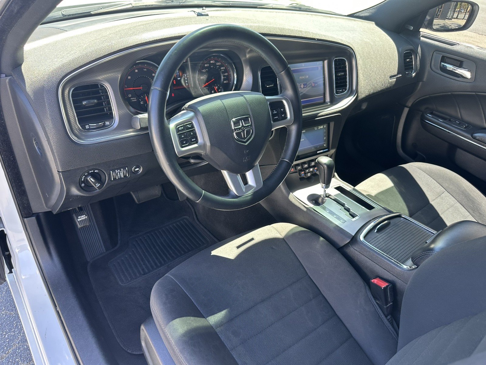 Used 2014 Dodge Charger R/T RWD image 19