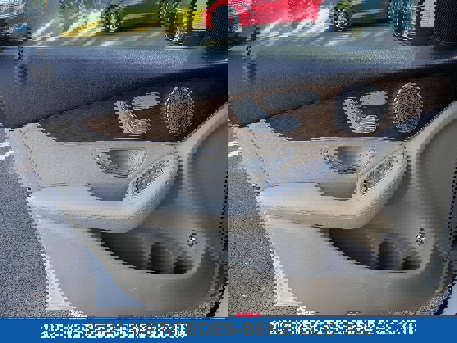 Used 2021 Mercedes-Benz GLC 300 4MATIC image 12