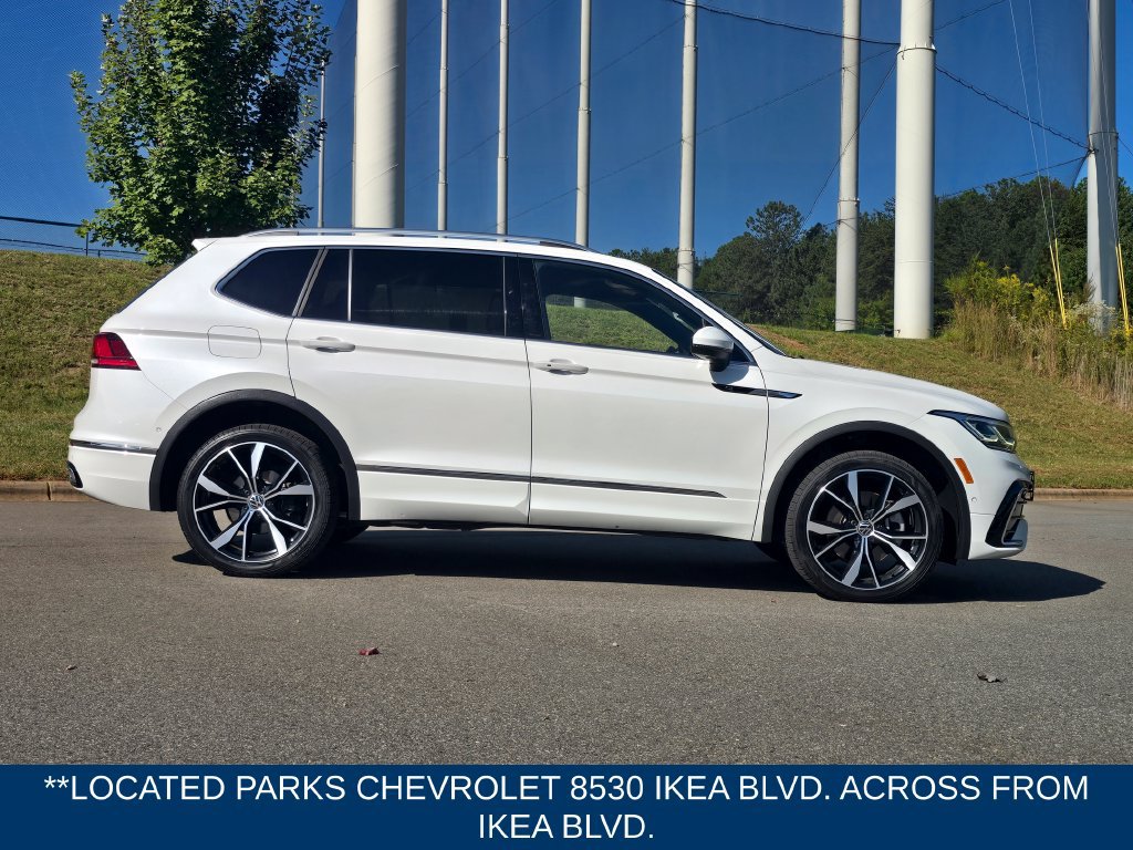 Used 2022 Volkswagen Tiguan SEL R-Line AWD/4WD image 2