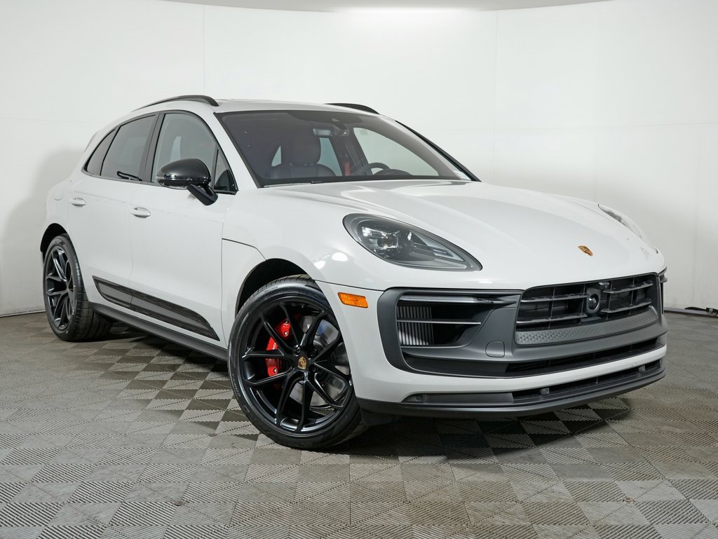 New 2026 Porsche Macan GTS image 9