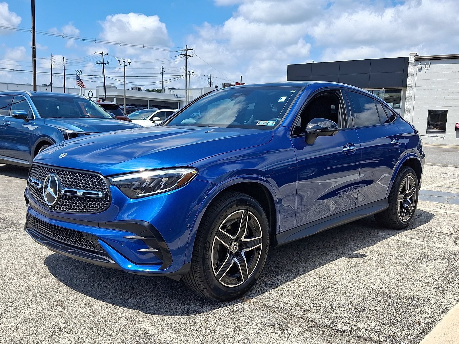 Used 2025 Mercedes-Benz GLC 300 4MATIC image 6