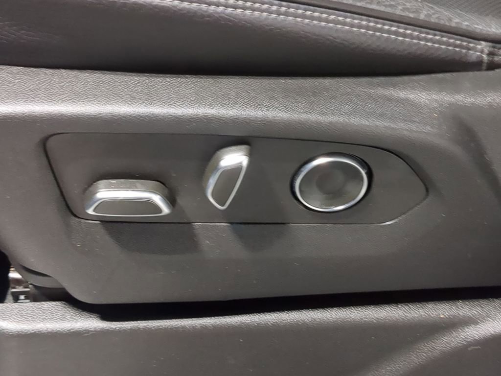 Used 2023 GMC Yukon XL Denali w/ Max Trailering Package image 30