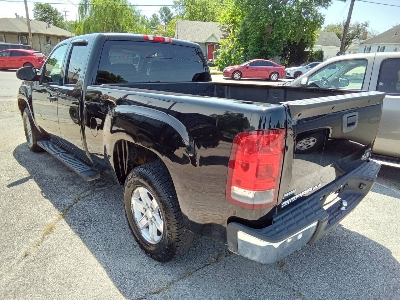 Used 2011 GMC Sierra 1500 SLE w/ Power Tech Package AWD/4WD image 7