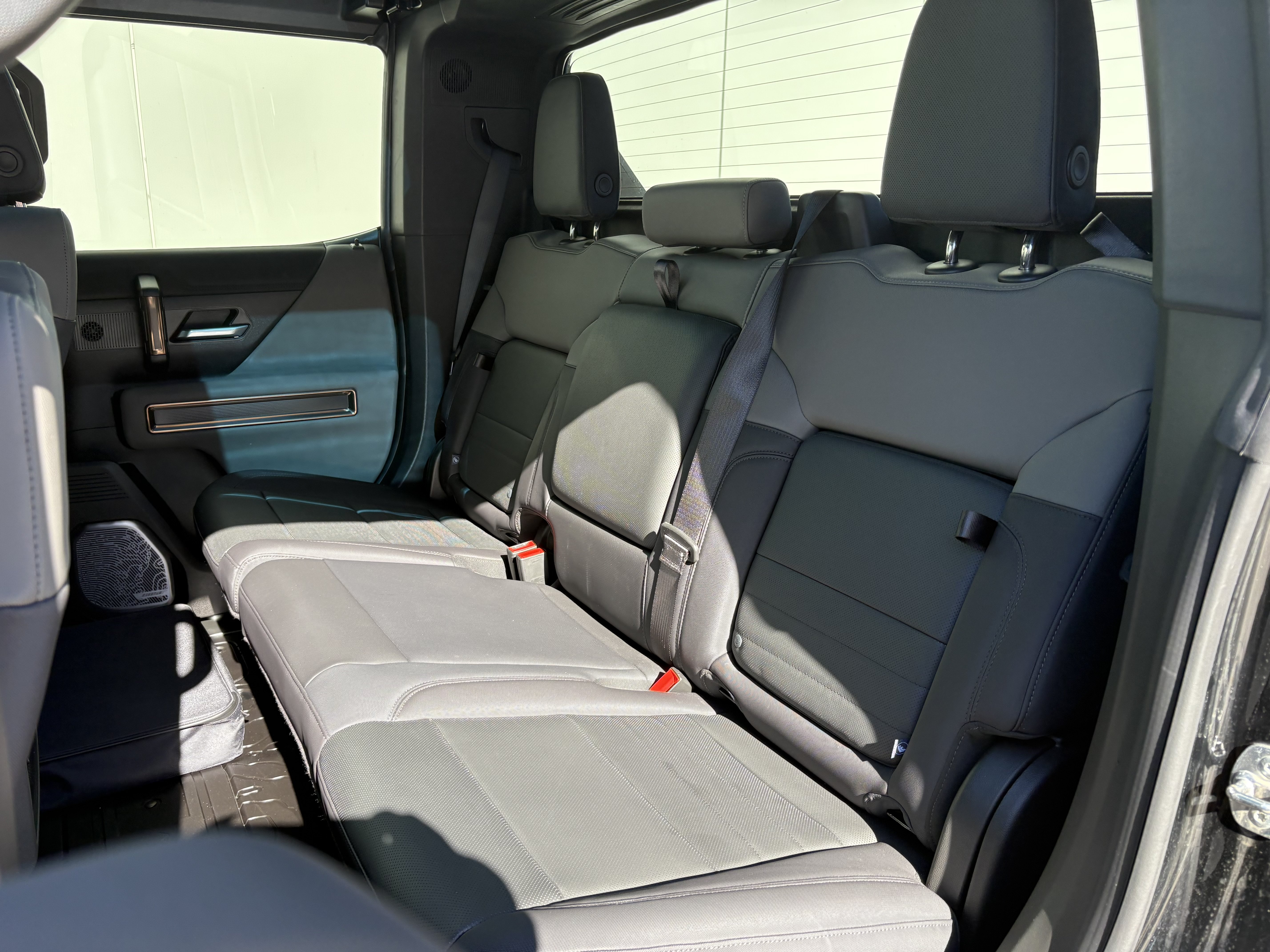 Used 2025 GMC Hummer EV 2X AWD/4WD image 11