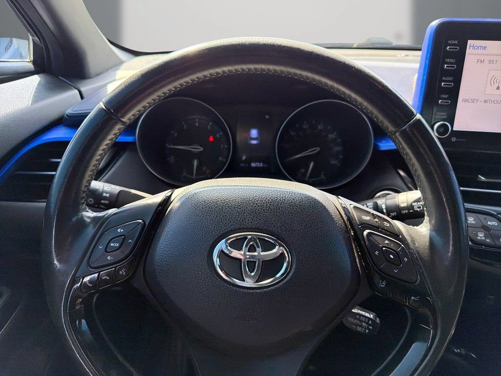Used 2020 Toyota C-HR XLE FWD image 21