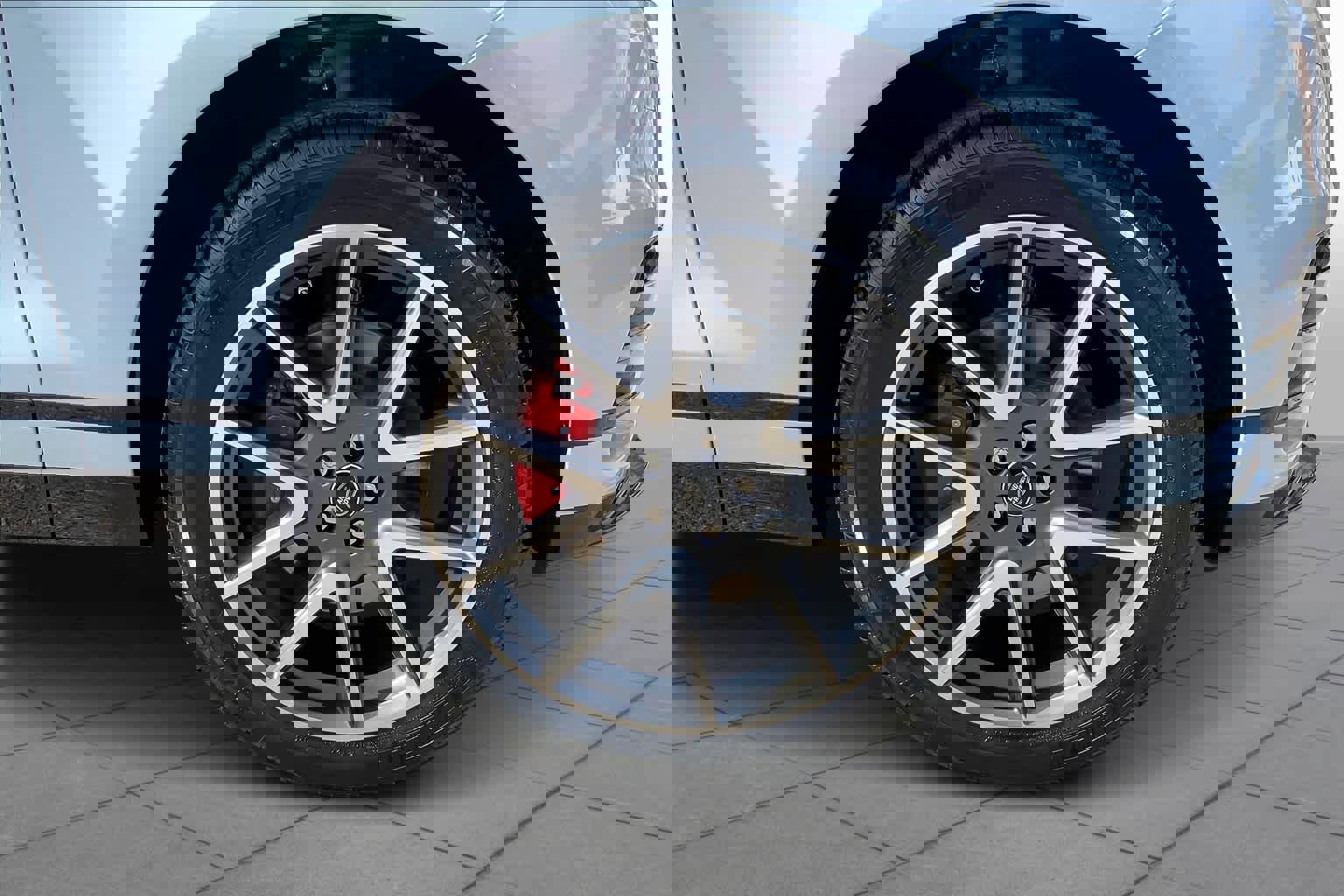 Used 2025 Land Rover Range Rover Velar Dynamic SE image 11