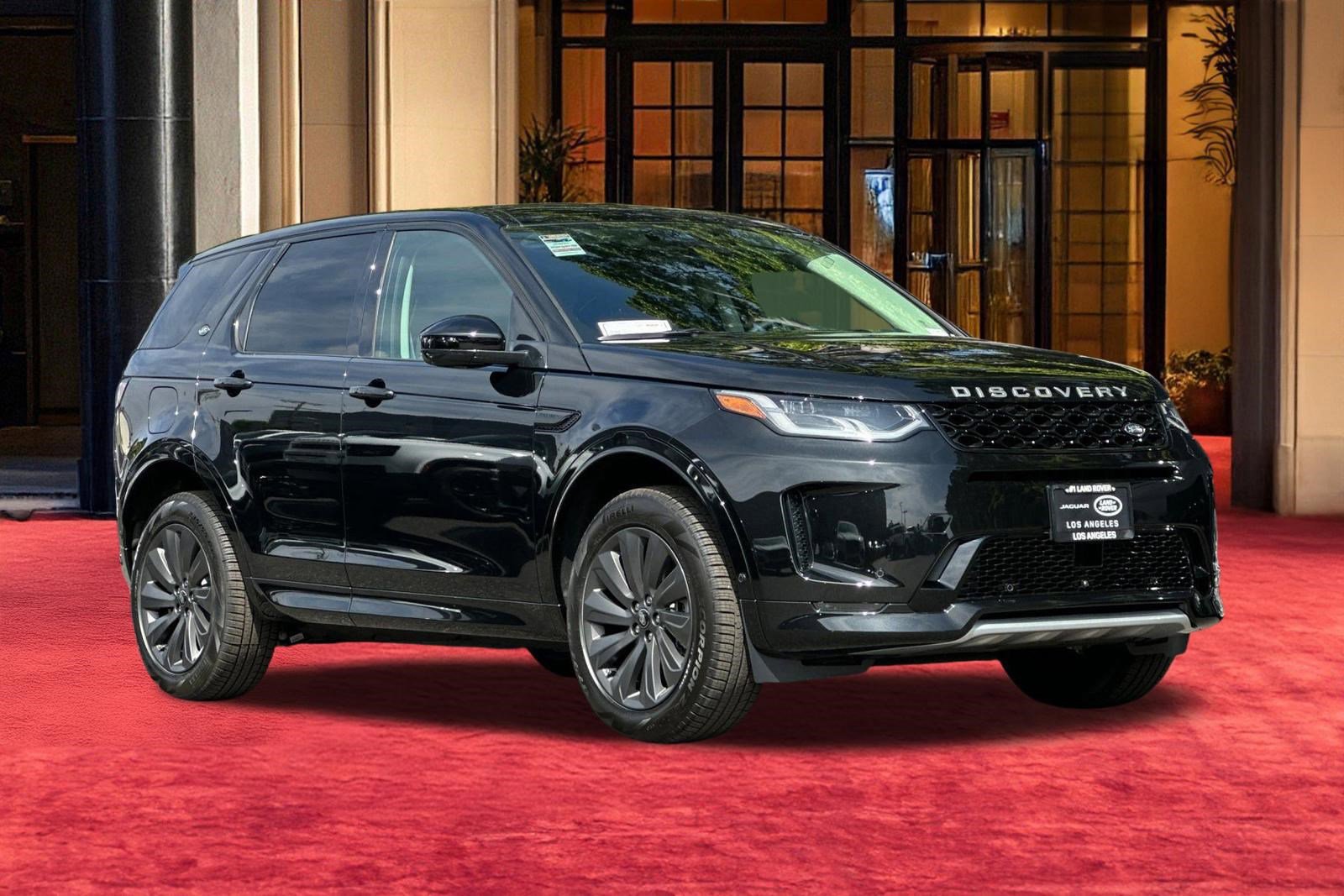 New 2025 Land Rover Discovery Sport S image 6