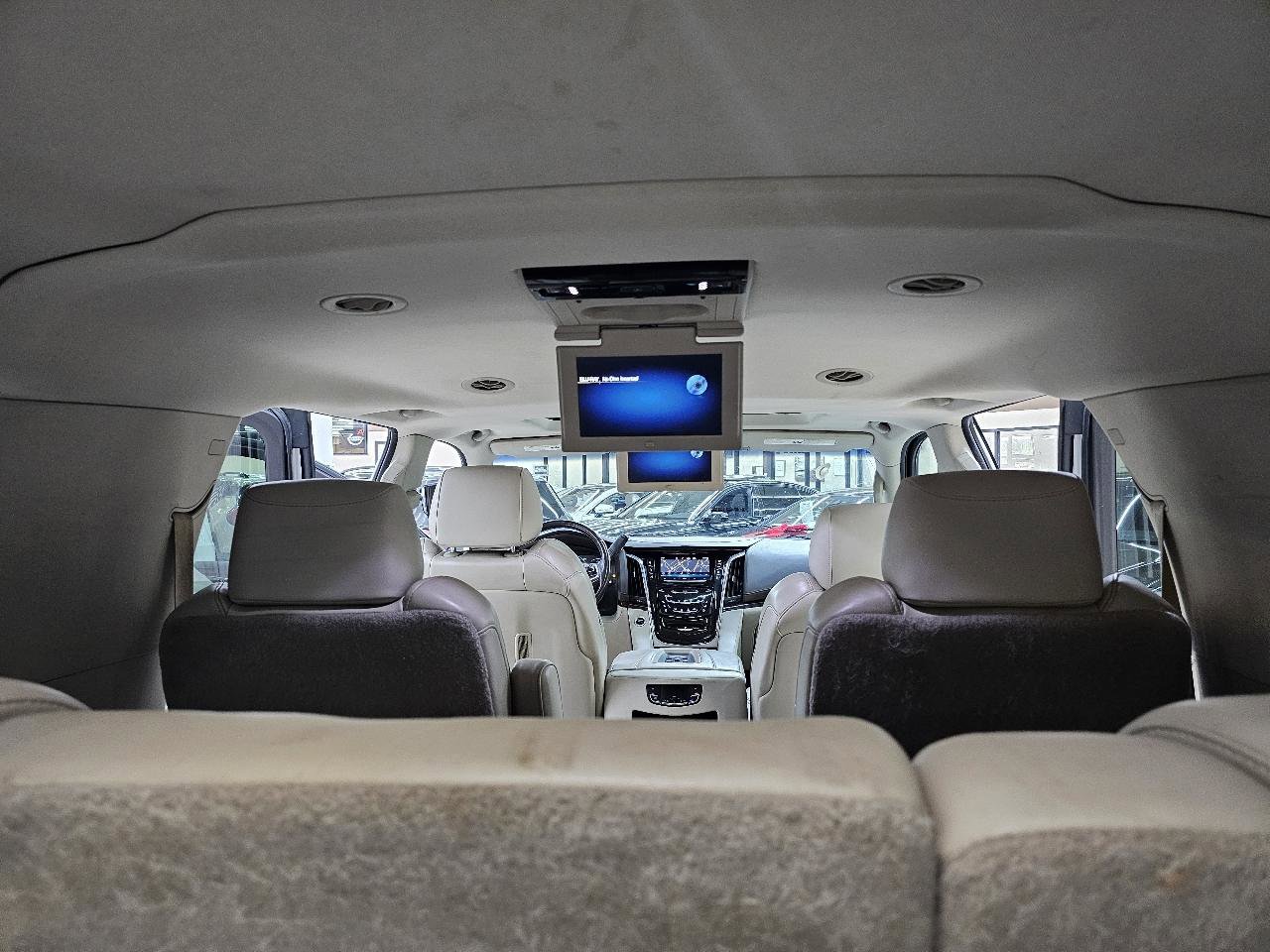 Used 2015 Cadillac Escalade ESV Luxury AWD/4WD image 14