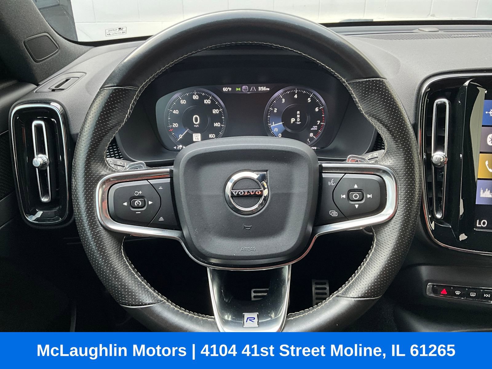 Used 2019 Volvo XC40 T5 R-Design image 3