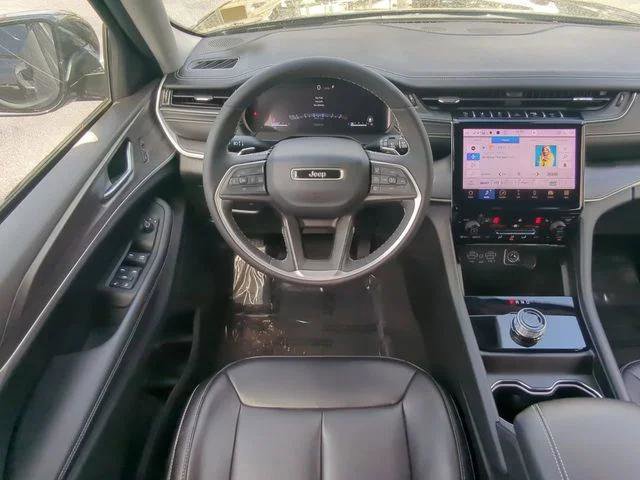 Certified 2023 Jeep Grand Cherokee Limited RWD image 19