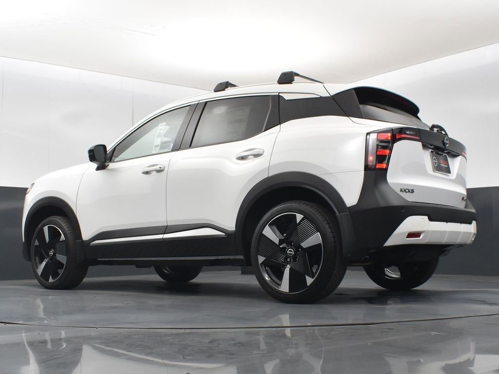 New 2026 Nissan Kicks SR w/ Cold Weather Package image 39
