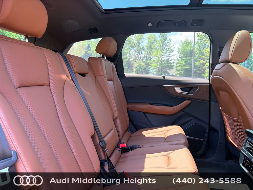 Used 2026 Audi Q7 2.0T Premium Plus w/ Premium Plus Package AWD/4WD image 32
