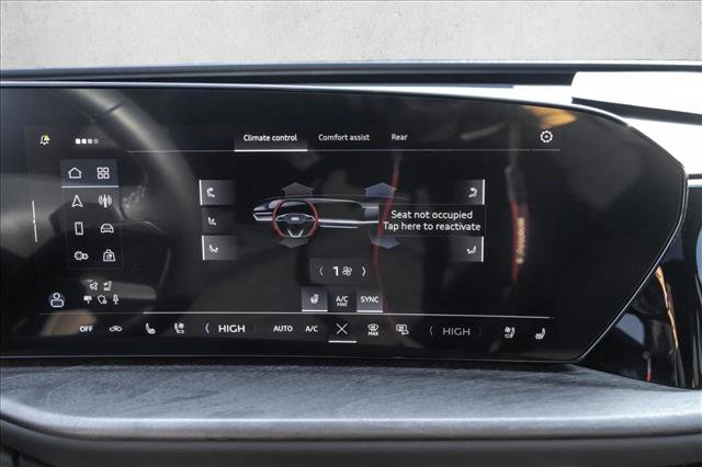 Certified 2025 Audi Q5 Premium Plus image 19