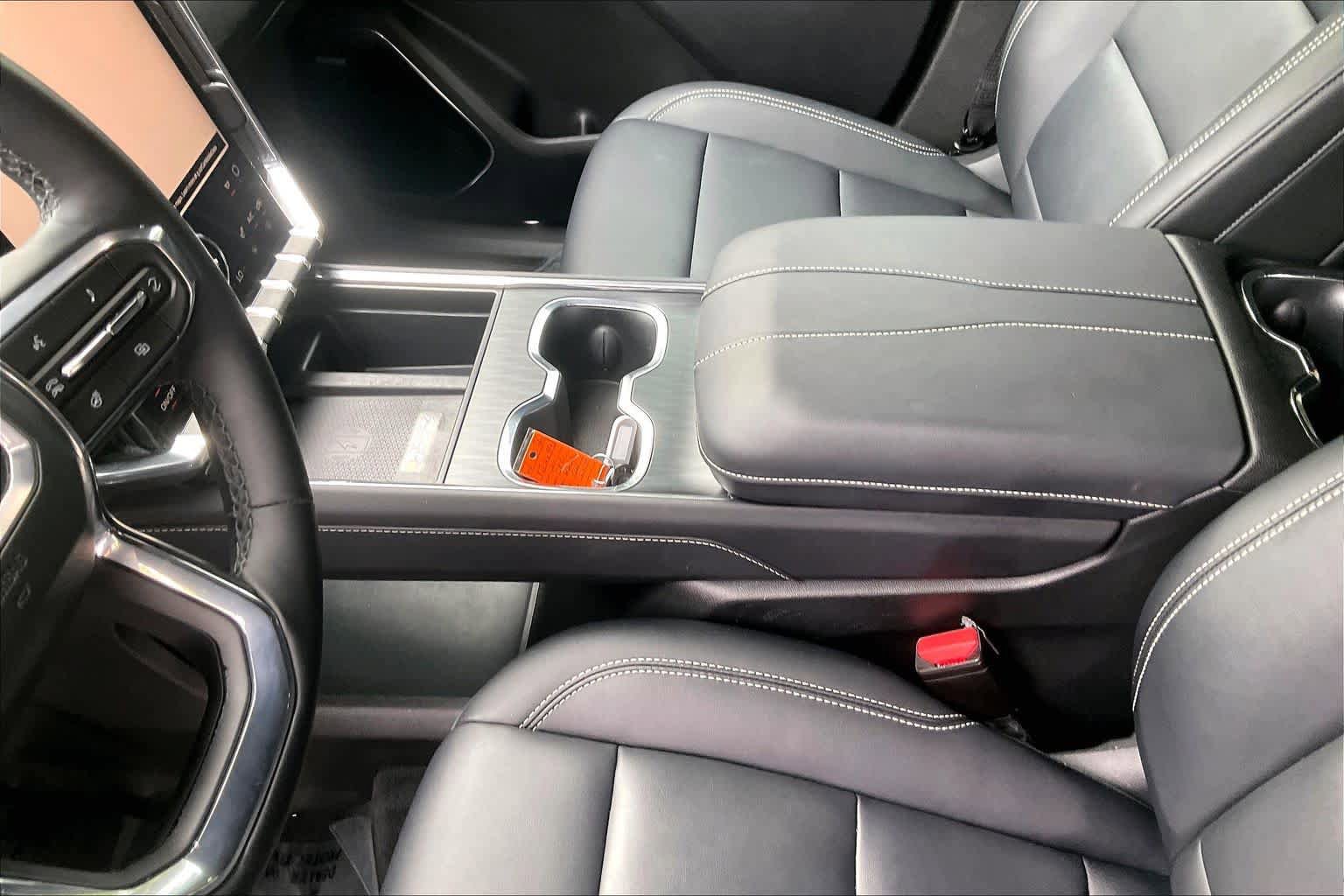 Used 2024 GMC Acadia Elevation w/ Super Cruise Package FWD image 18