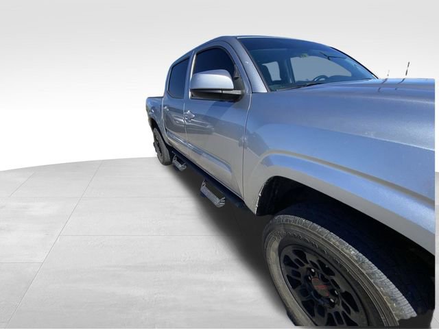 Used 2022 Toyota Tacoma SR image 16