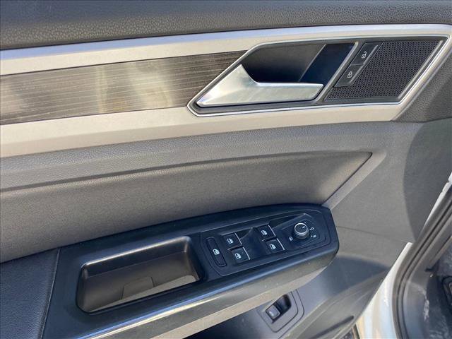 Used 2019 Volkswagen Atlas SEL FWD image 11