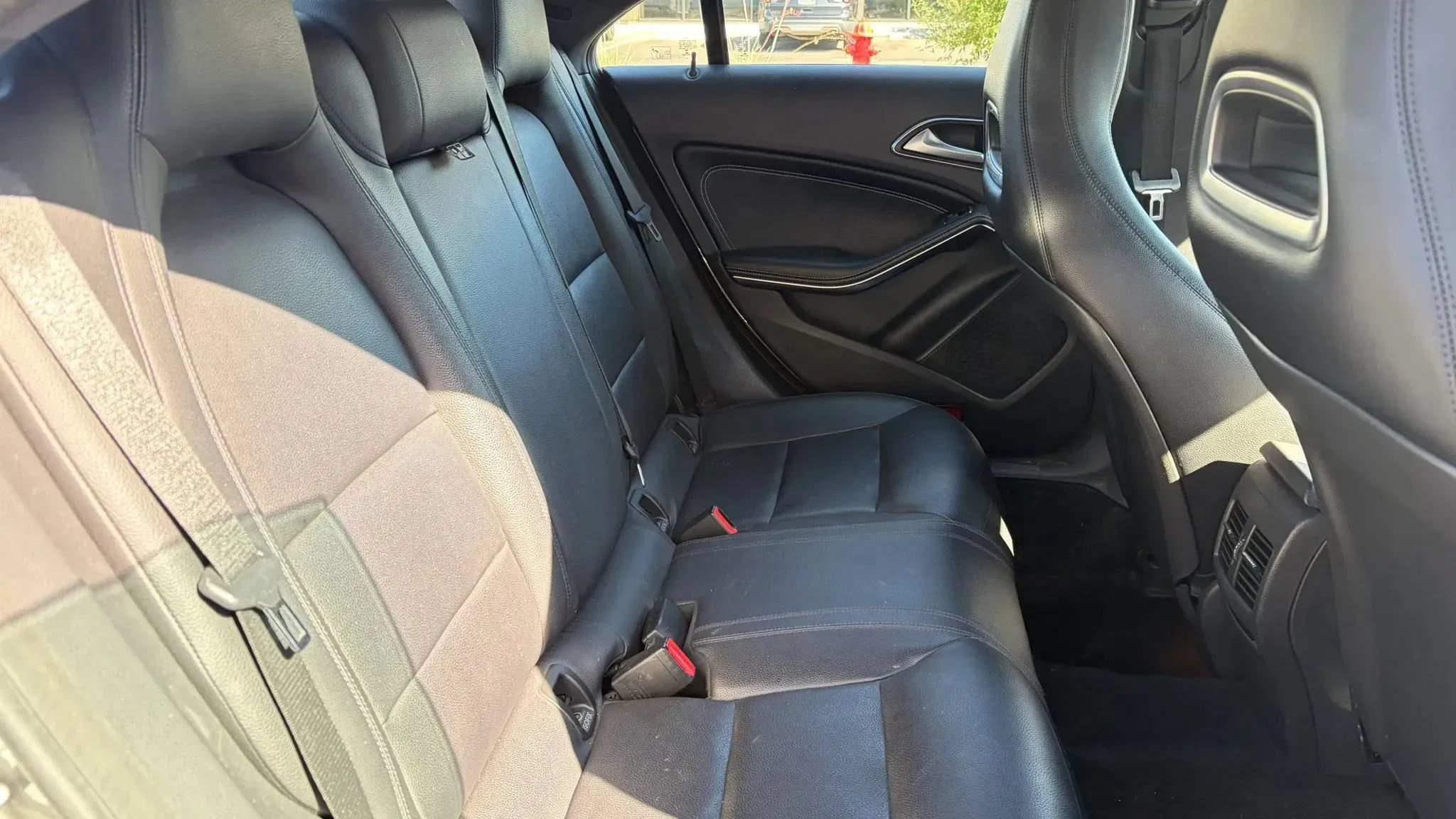 Used 2014 Mercedes-Benz CLA 250 image 14