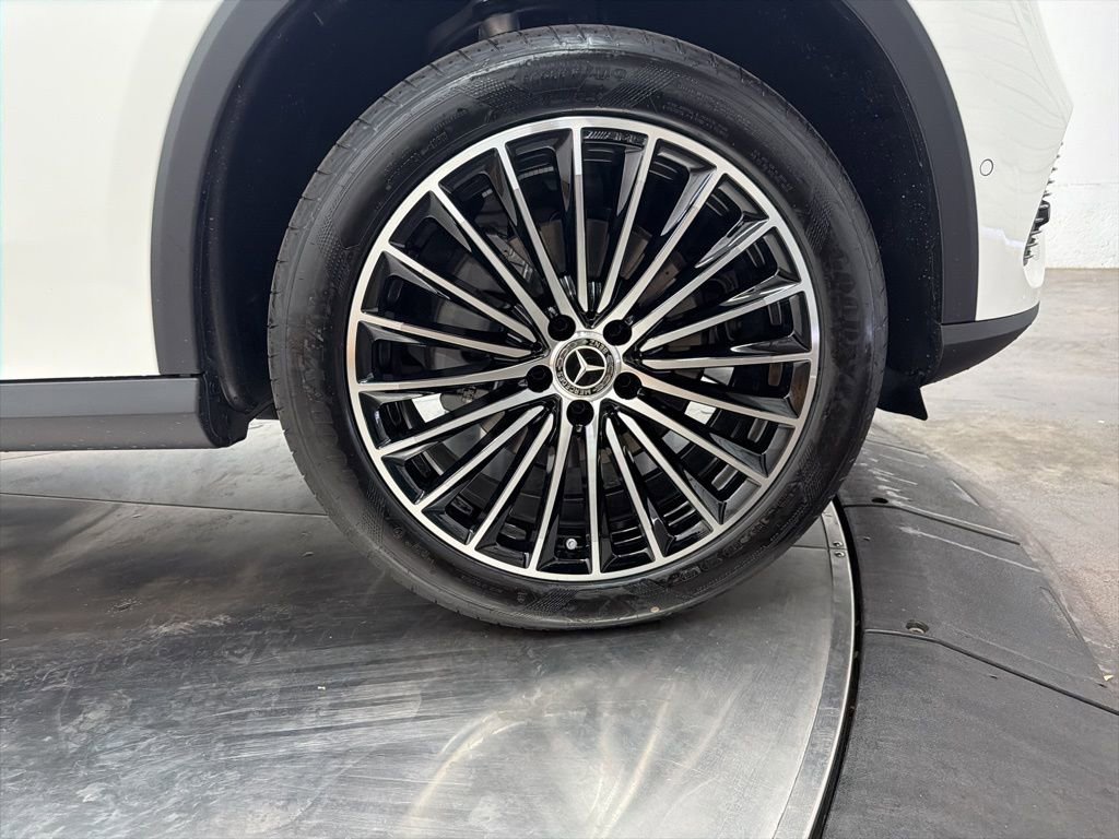 New 2026 Mercedes-Benz GLC 300 4MATIC image 9