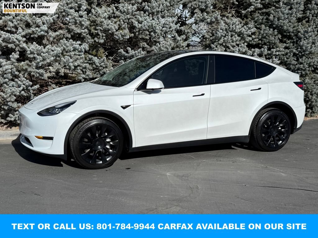 Used 2023 Tesla Model Y Long Range image 1
