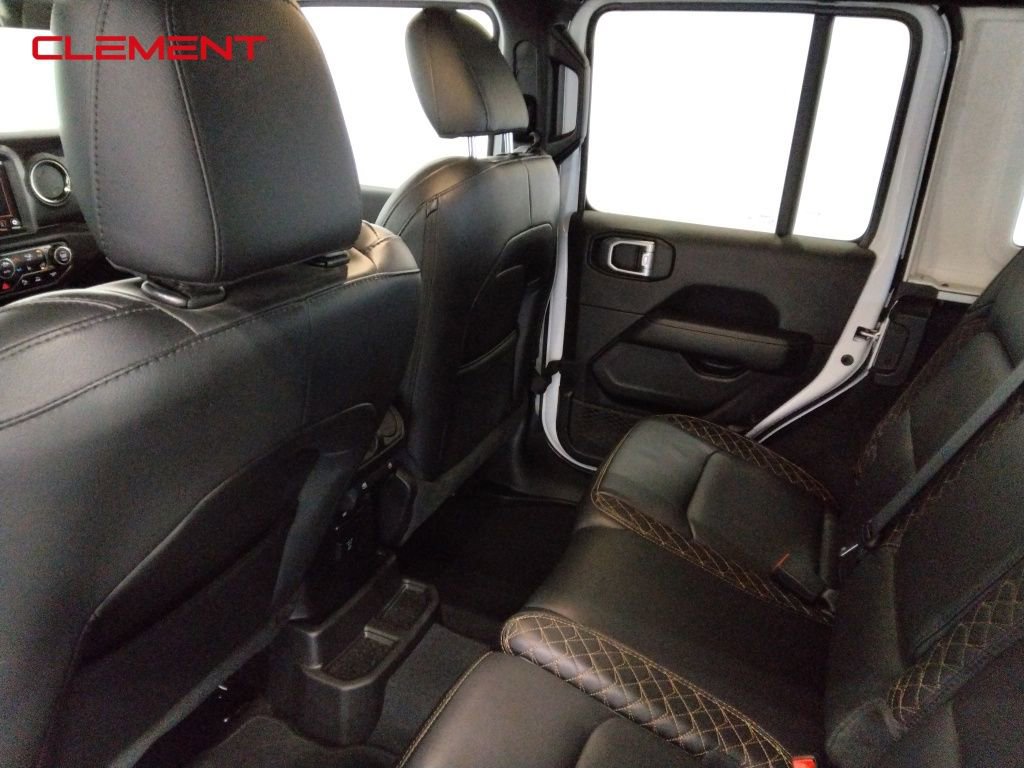 Used 2022 Jeep Wrangler Unlimited Sahara image 35