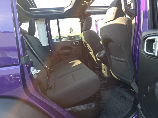 Used 2023 Jeep Wrangler Unlimited w/ Sun & Screen Package image 47