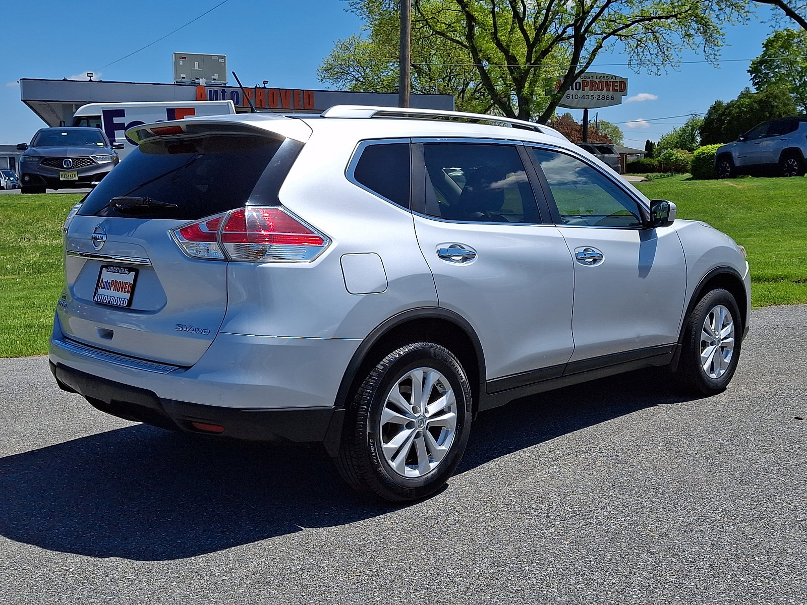 Used 2016 Nissan Rogue SV AWD/4WD image 6