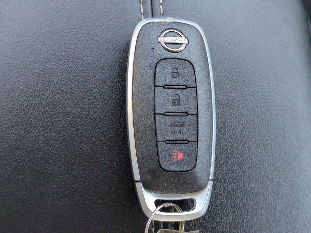 Certified 2025 Nissan Sentra SV w/ Lighting Package image 27