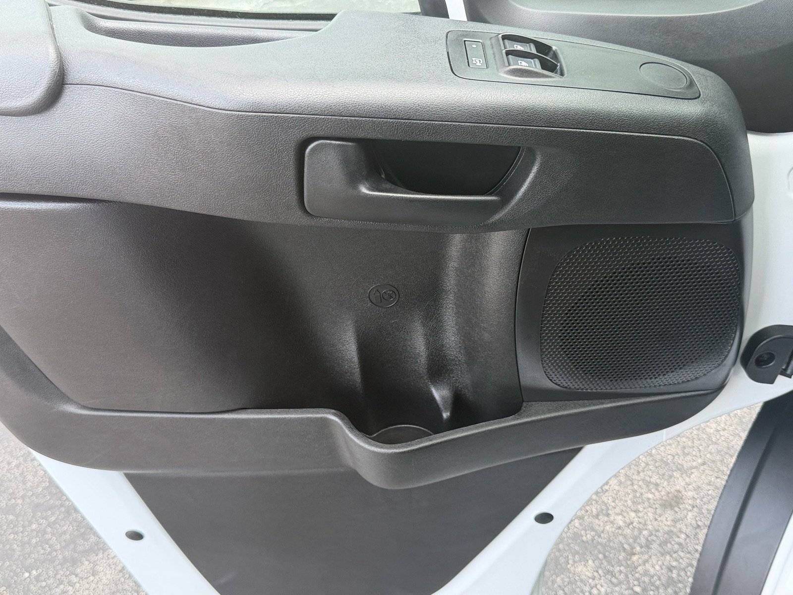 Used 2025 RAM ProMaster 2500 w/ U-Haul Equipment Group FWD image 30