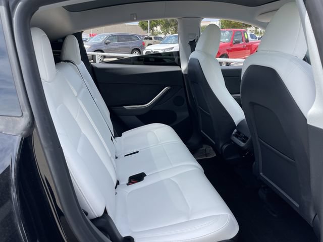 Used 2023 Tesla Model Y Long Range AWD/4WD image 24
