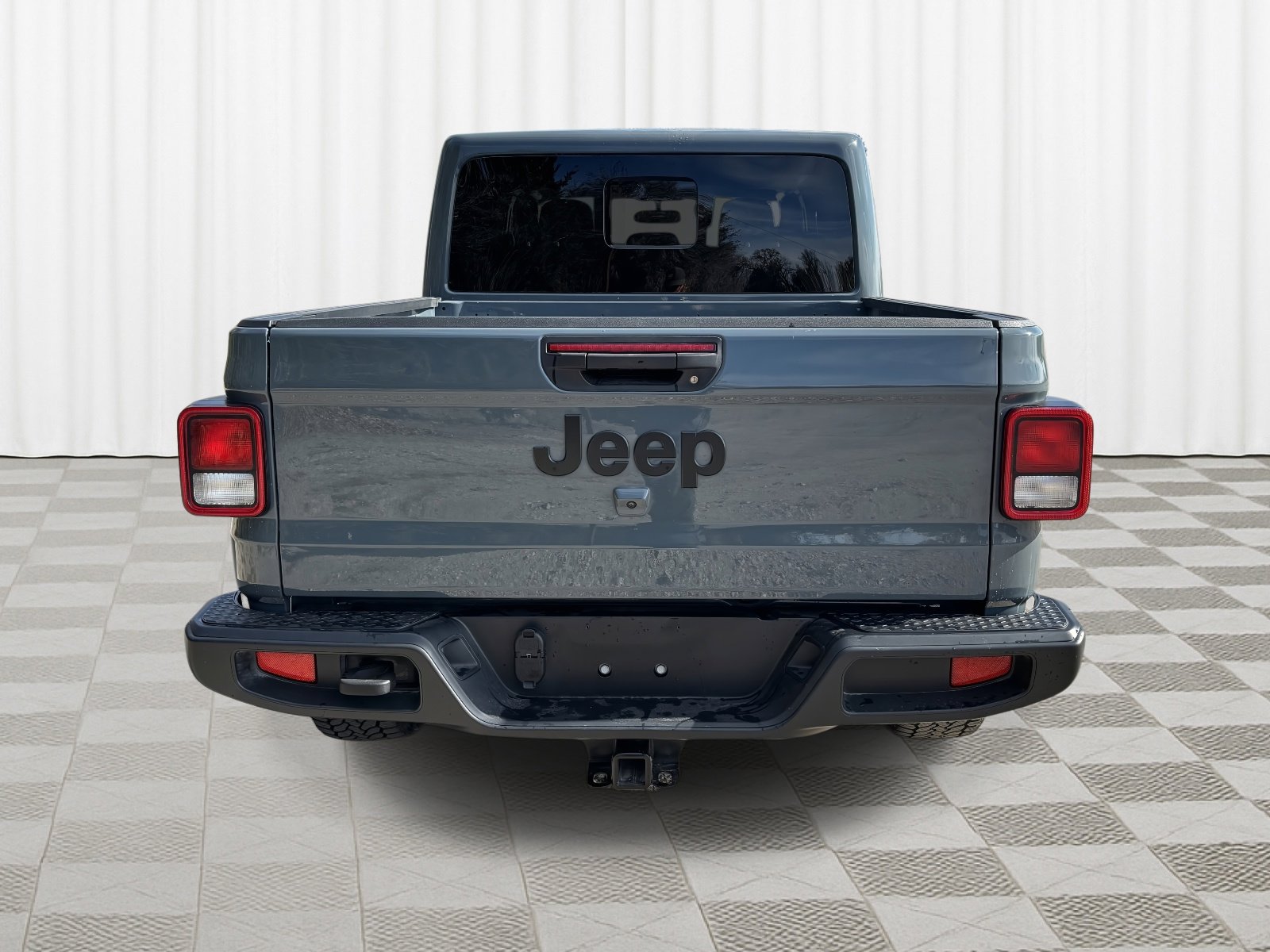 Used 2025 Jeep Gladiator Sport image 4