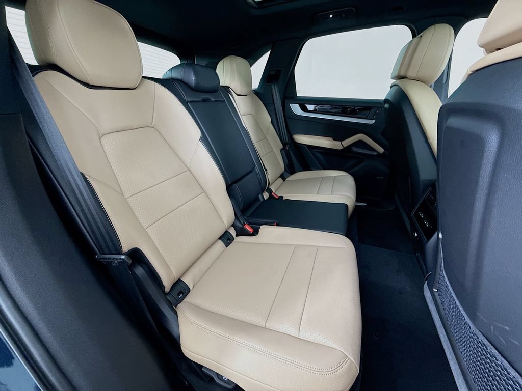 New 2026 Porsche Cayenne E-Hybrid AWD/4WD image 29