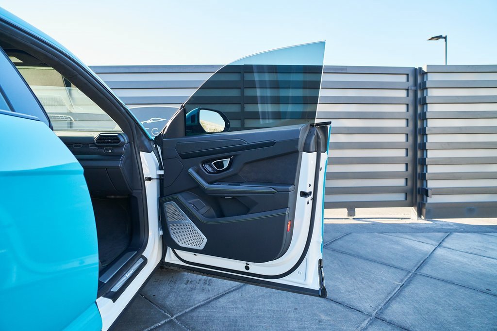 Used 2021 Lamborghini Urus image 20