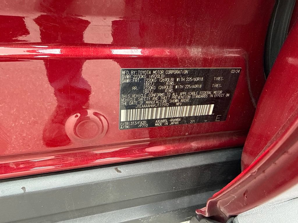 Used 2024 Toyota Venza LE AWD/4WD image 18
