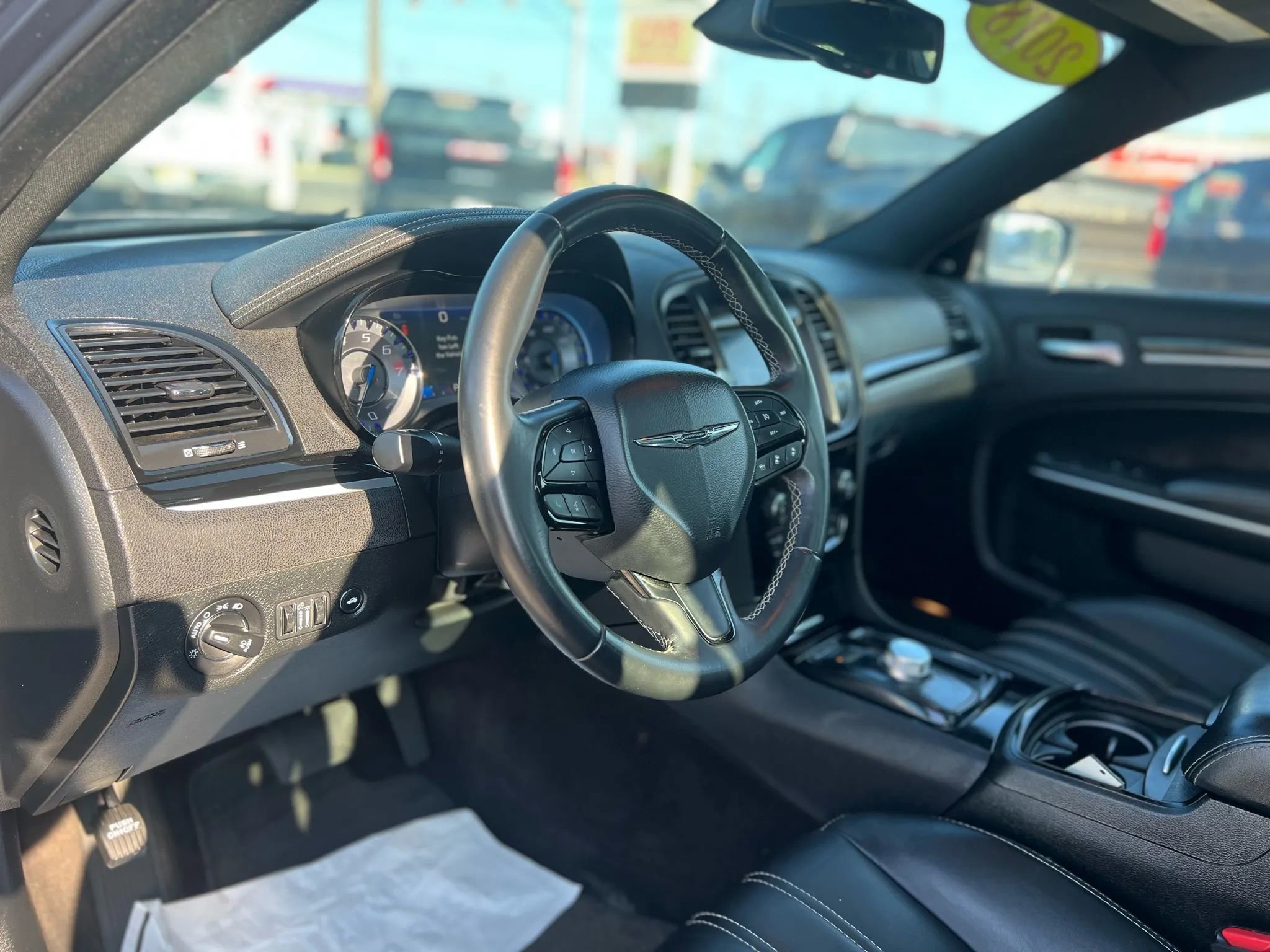 Used 2018 Chrysler 300 S w/ 300S Premium Group image 18