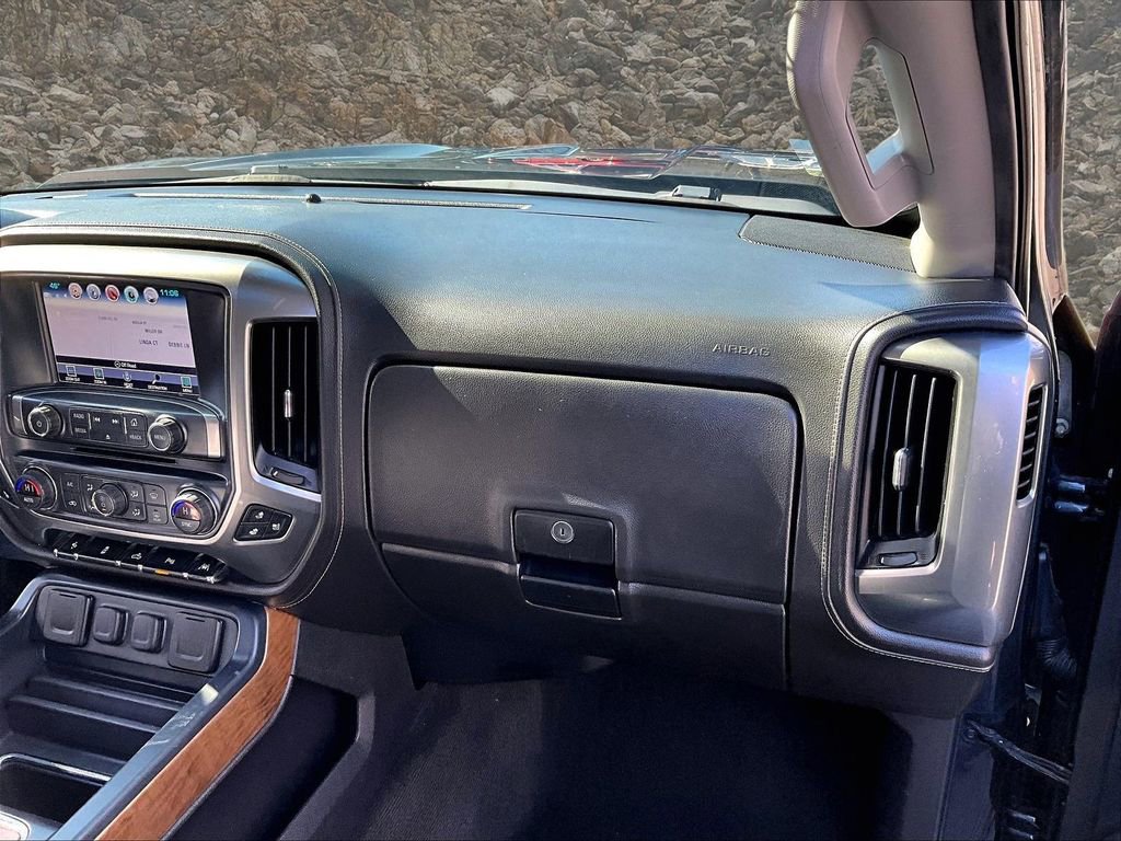 Used 2017 Chevrolet Silverado 1500 LTZ w/ Sport Package AWD/4WD image 13