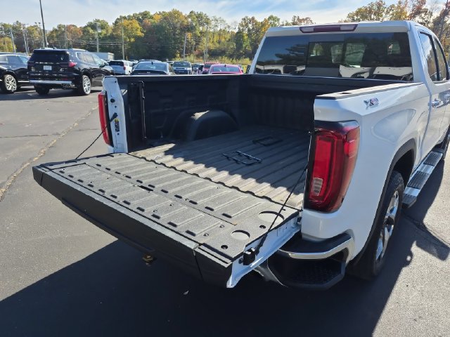 Used 2023 GMC Sierra 1500 SLT w/ SLT Premium Package AWD/4WD image 33