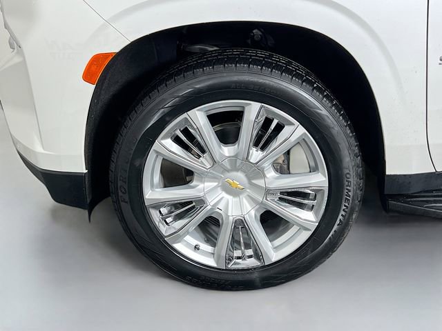 Used 2023 Chevrolet Suburban High Country image 30