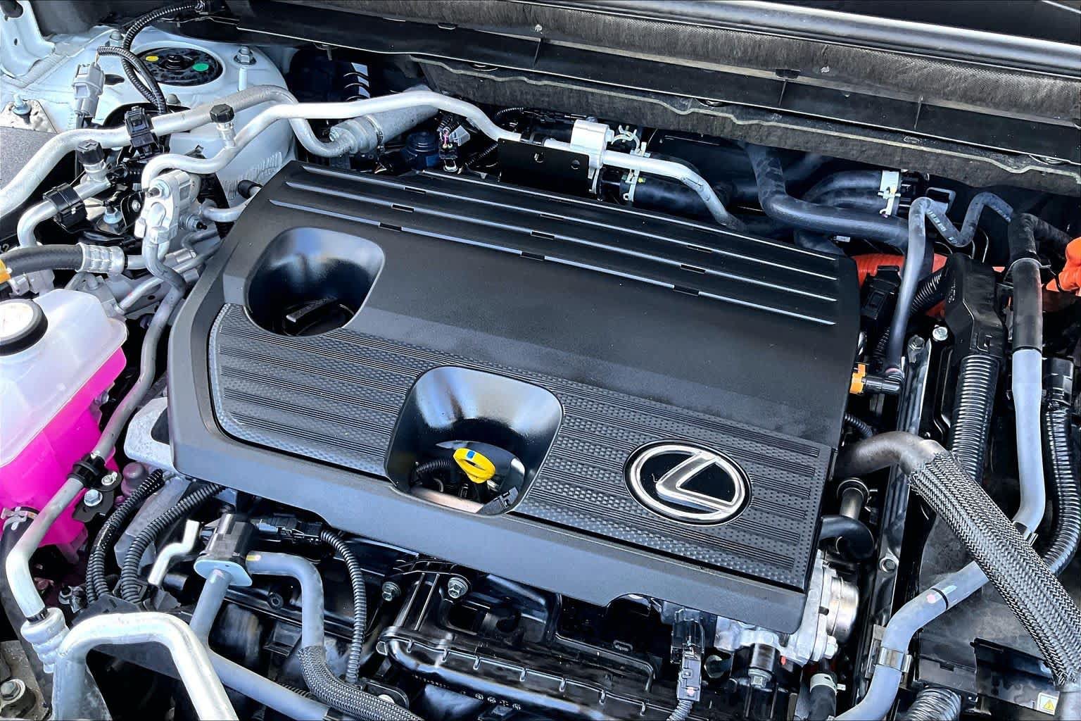 Certified 2025 Lexus NX 450h+ AWD w/ Luxury Package image 31