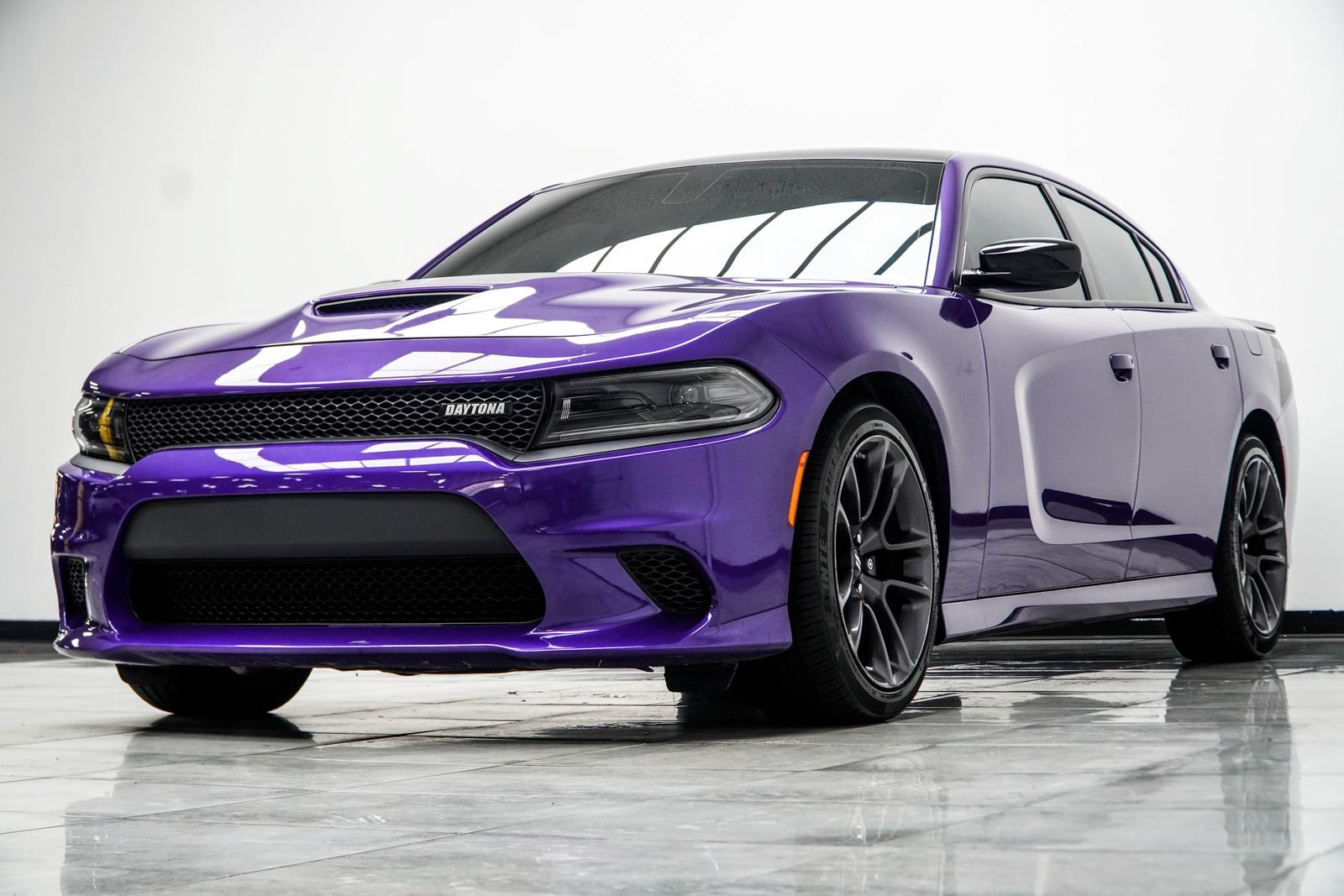 Used 2023 Dodge Charger R/T w/ Daytona Edition Group RWD image 9