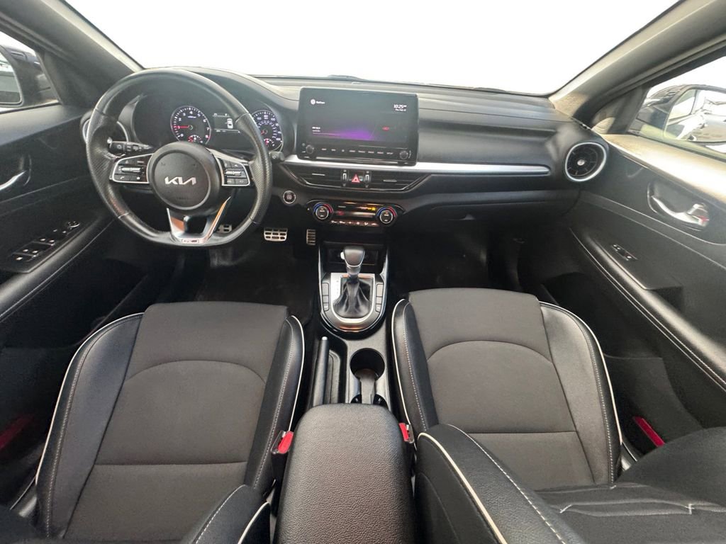 Used 2022 Kia Forte GT-Line image 11