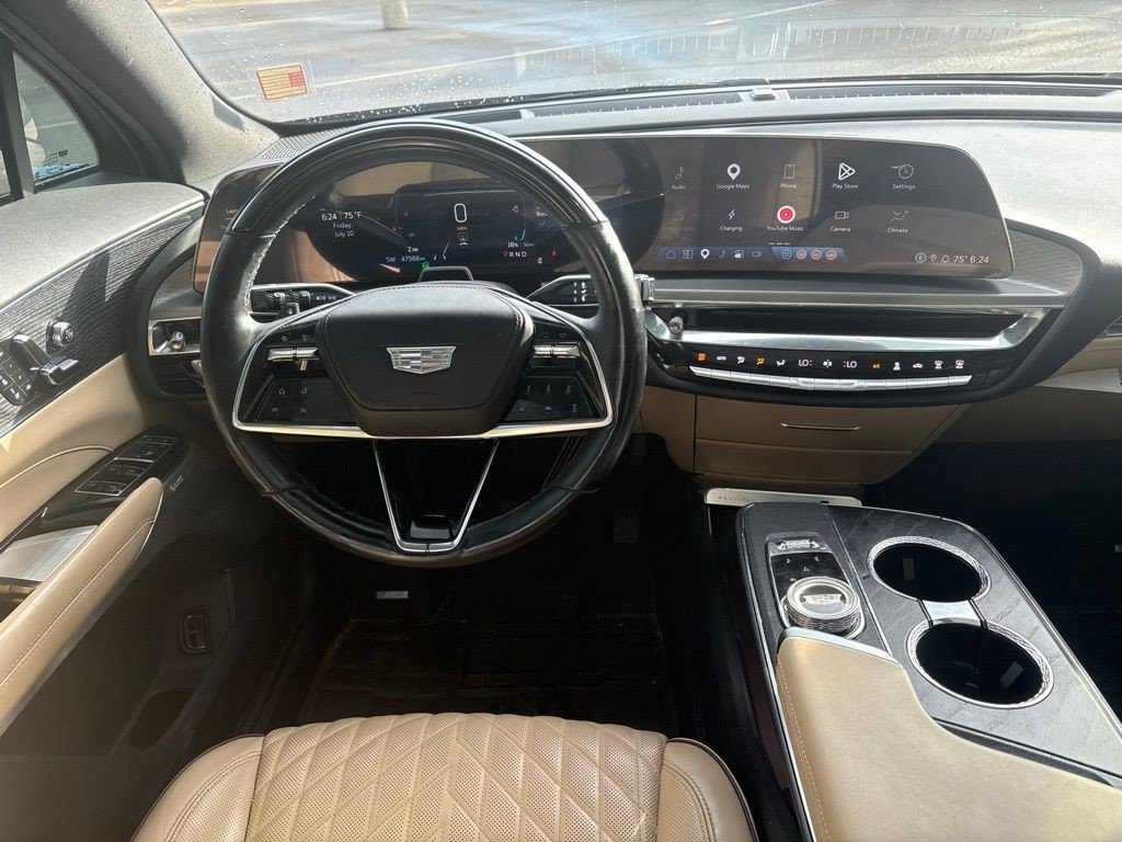 Certified 2024 Cadillac Lyriq Luxury w/ Nappa Leather Package AWD/4WD image 10
