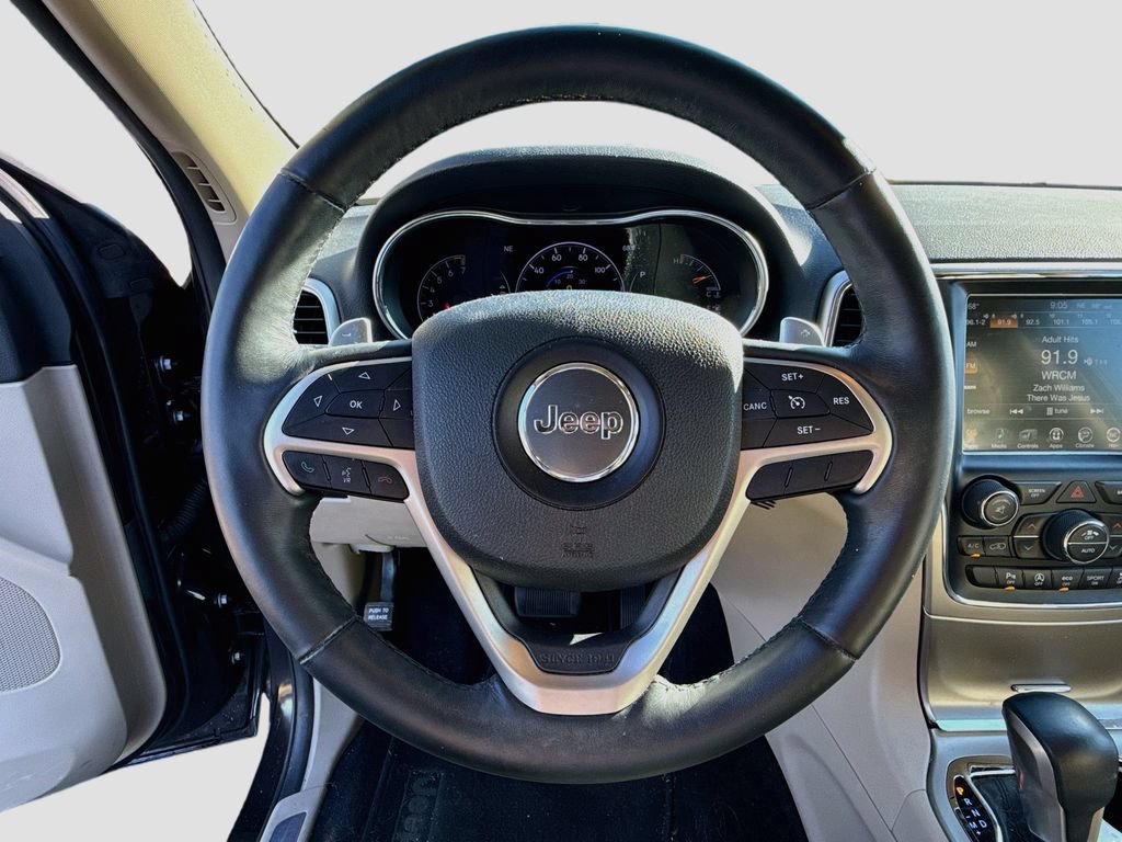 Used 2017 Jeep Grand Cherokee Limited RWD image 14
