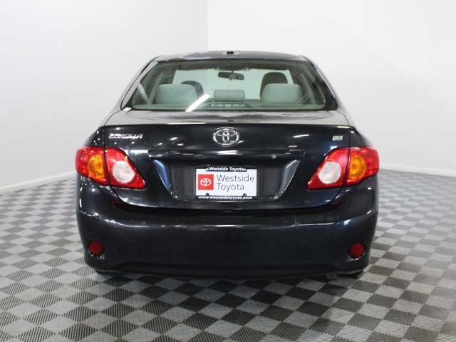 Used 2010 Toyota Corolla LE FWD image 5