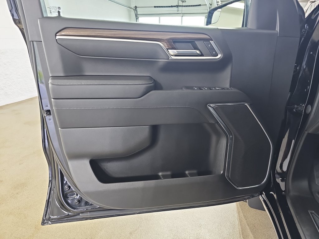 Certified 2023 Chevrolet Silverado 1500 LT AWD/4WD image 32