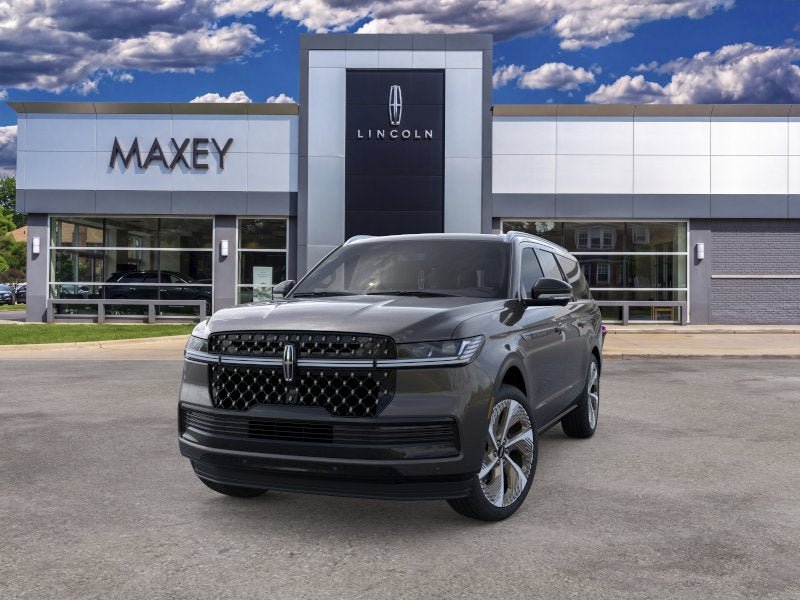 New 2026 Lincoln Navigator L Black Label AWD/4WD image 2