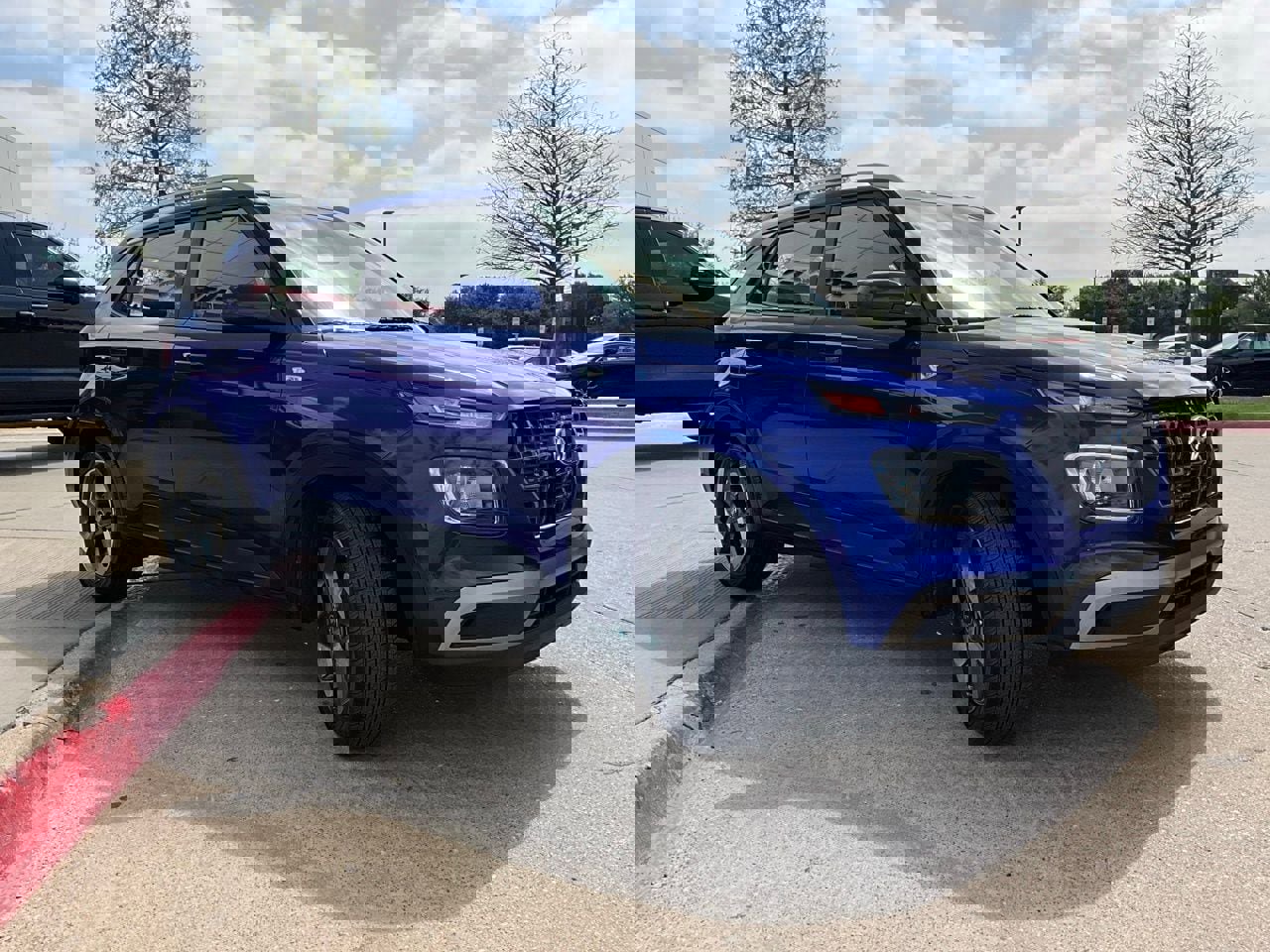 Used 2025 Hyundai Venue SEL image 4