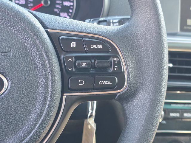 Used 2018 Kia Optima LX w/ 17" Alloy Wheels Package FWD image 26