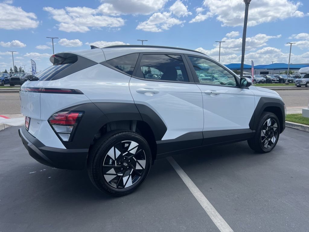Used 2025 Hyundai Kona SEL AWD/4WD image 16