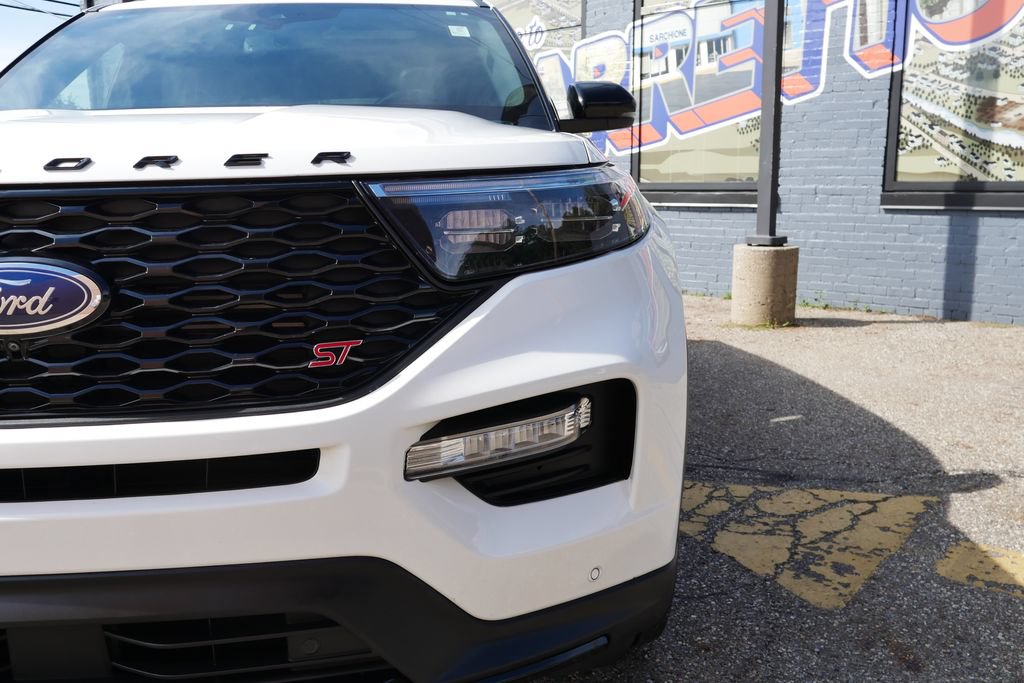 Used 2024 Ford Explorer ST w/ Equipment Group 401A AWD/4WD image 3