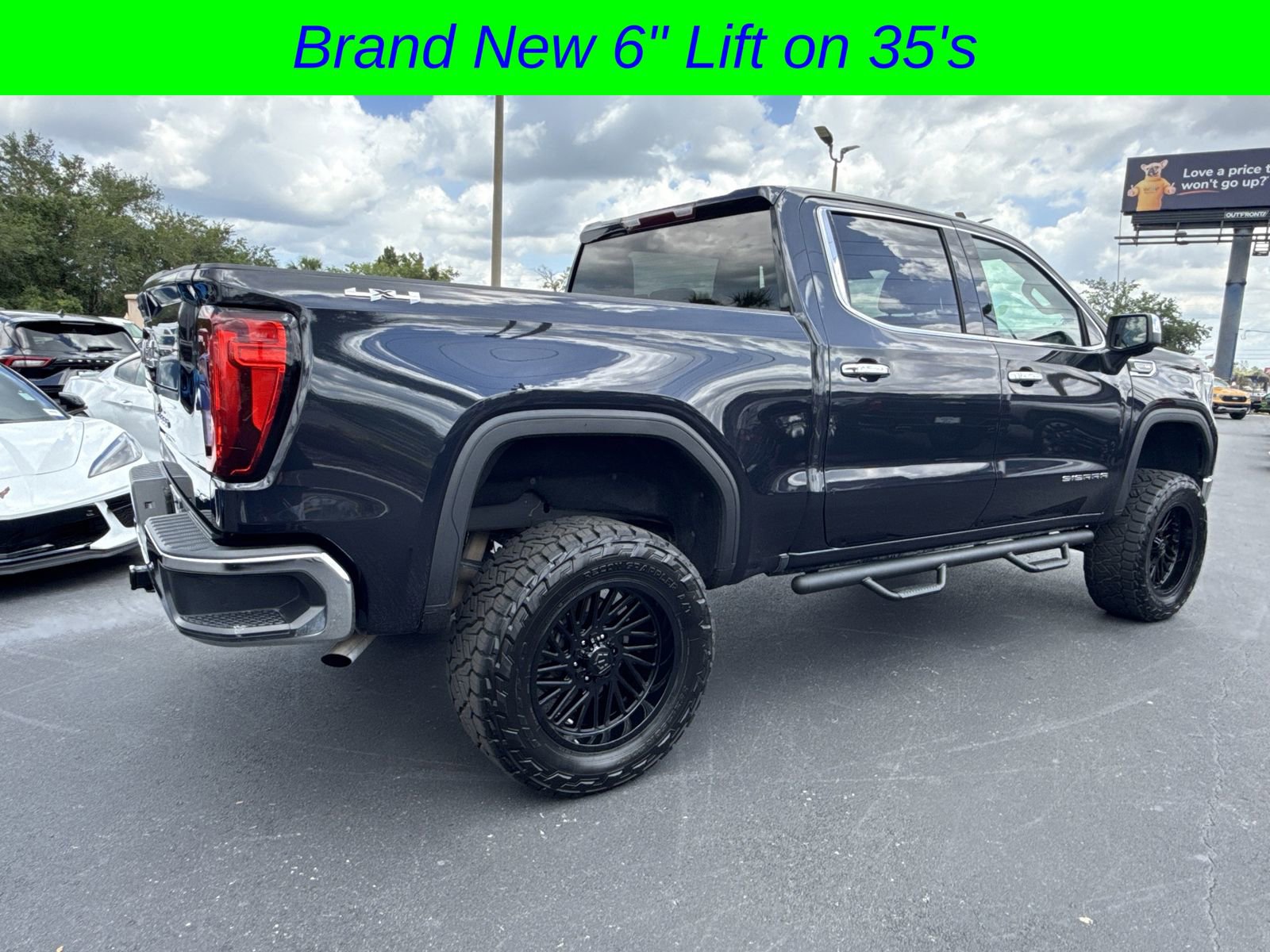 Used 2025 GMC Sierra 1500 SLT AWD/4WD image 4